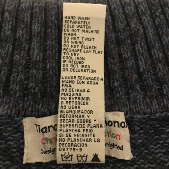 Tiara International Women's Blue & White Snowflake Zip-Up Holiday Sweater Medium - Picture 4 of 8